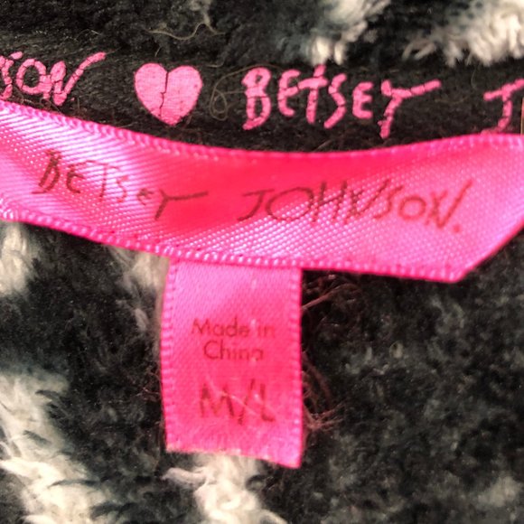 GUC Betsey Johnson "Fuzzy Feel" Robe - Picture 6 of 10